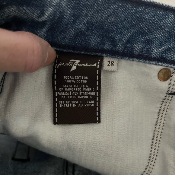 EUC 7 For All Mankind Denim Shorts - Picture 5 of 5